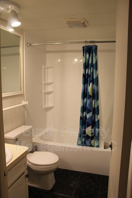 Building Photo - 5091 Sanlin Drive