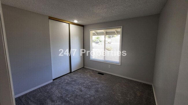 Building Photo - New Everything! - Beautiful Ranch Home in ...