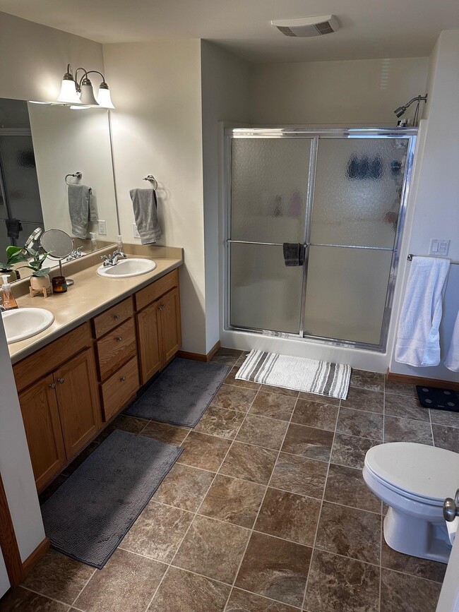 Building Photo - 2657 High Ridge Trail