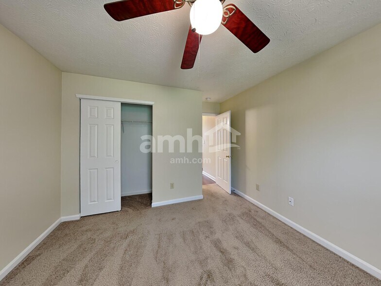 Building Photo - 17023 Puntledge Dr