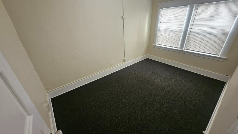 Building Photo - 728 S Carondelet St