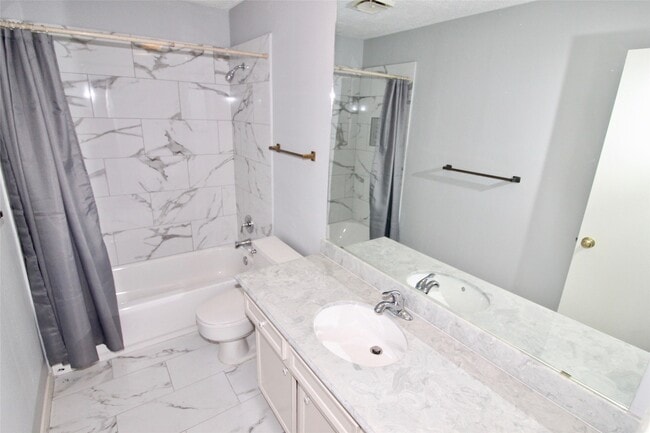 Building Photo - 3146 Wagon Trail Dr