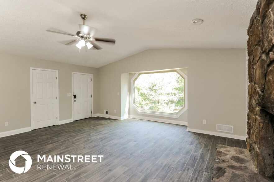 Building Photo - 5168 Legendary Ln