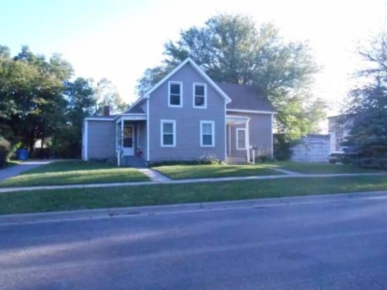 Building Photo - 508 Cross St