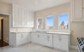 Building Photo - 1462 S Holt Ave