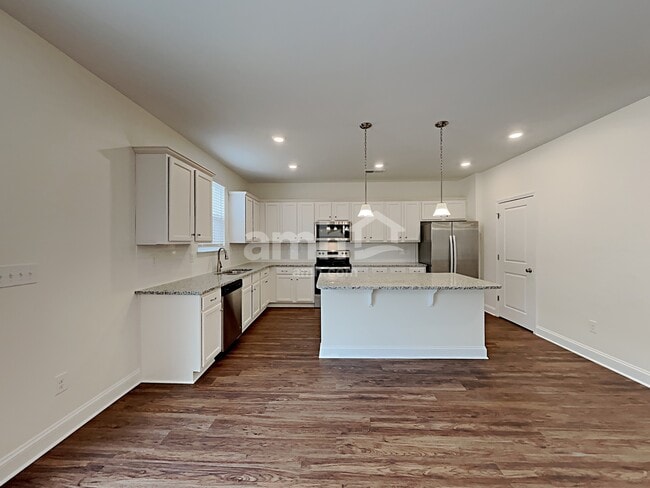 Building Photo - 1018 Bentley Pl