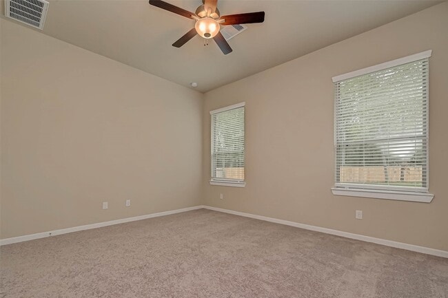 Building Photo - 348 Rise Ln