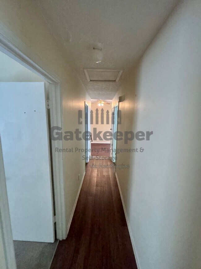 Building Photo - 145 Fieldstone Dr