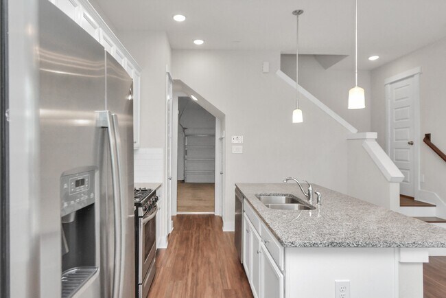 Building Photo - 731 Strawberry Pines Ct