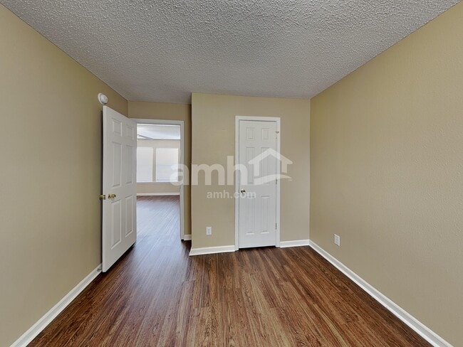 Building Photo - 2012 Fullwood Dr