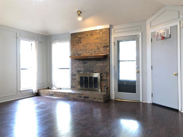 Building Photo - 2135 Cordoba Dr