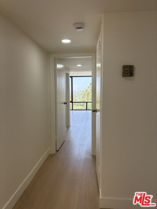 Building Photo - 4337 Marina City Dr