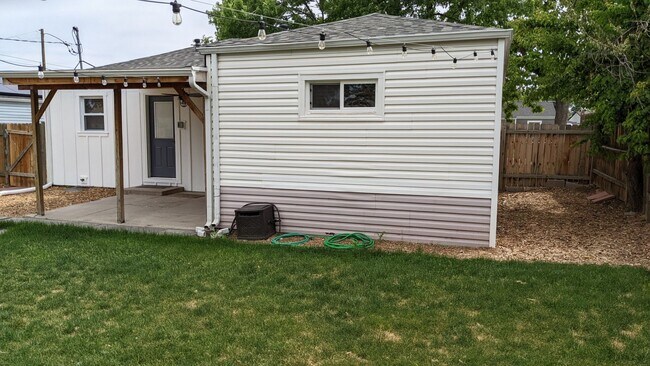 Building Photo - FABULOUS UPGRADED HOME IN CHAFFEE PARK INCL. WATER! MOVE-IN FEB. 1st!