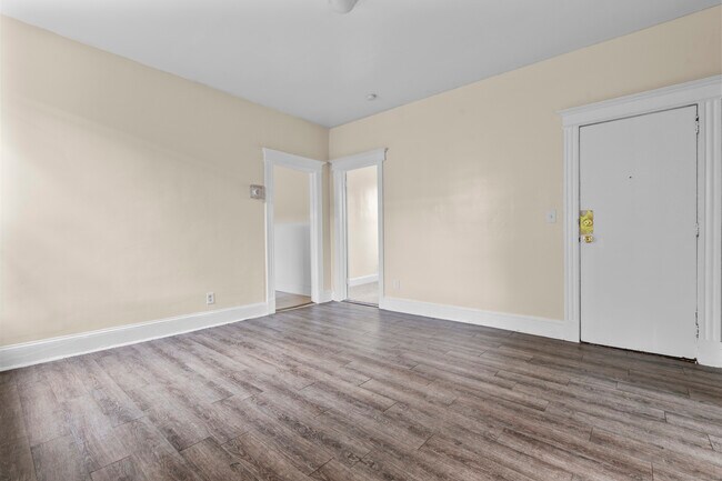 Building Photo - 29 Belden St