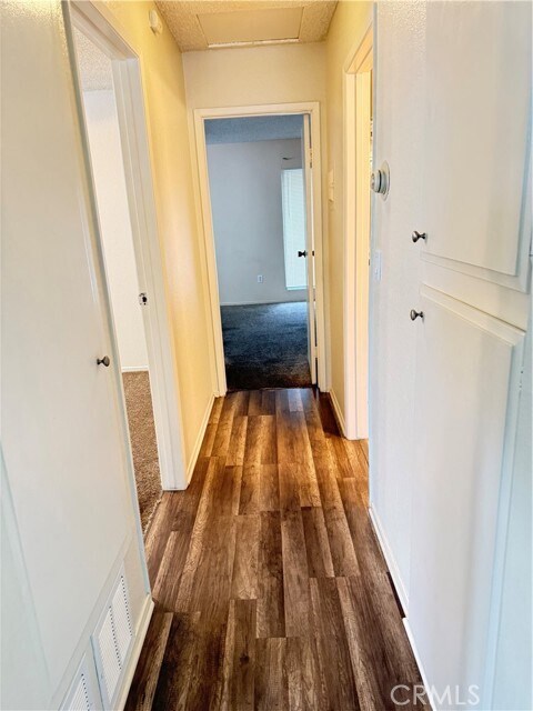 Building Photo - 420 E Blueridge Ave