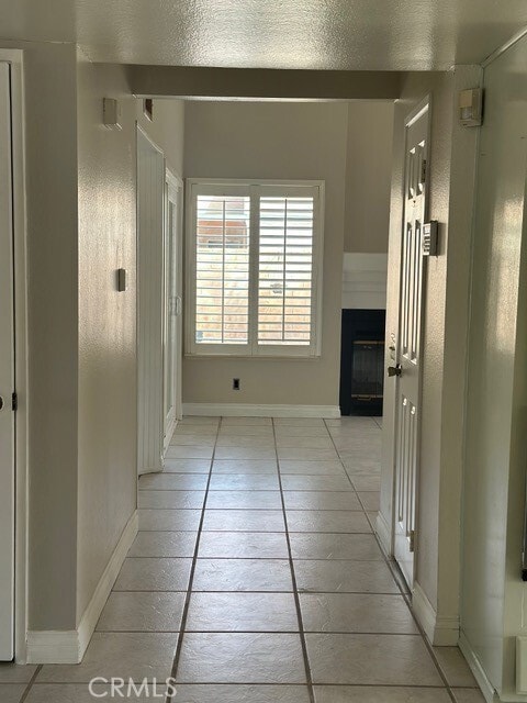 Building Photo - 547 Magnolia Ave