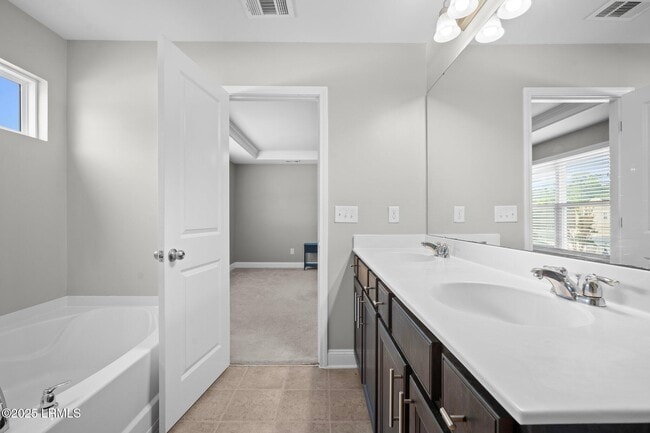 Building Photo - 13 Brasstown Way