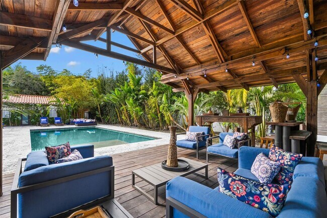 Building Photo - 575 Hibiscus Ln