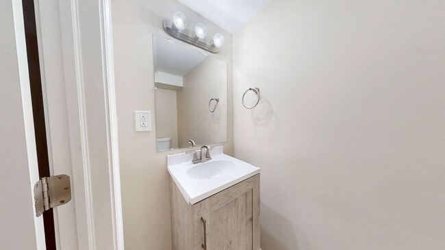 Building Photo - 5078 Stoneybrook Blvd