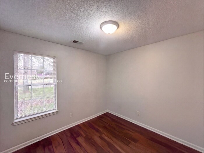 Building Photo - 7312 Durango Dr