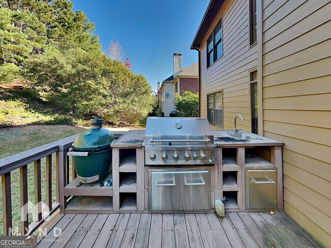 Building Photo - 12515 Magnolia Cir