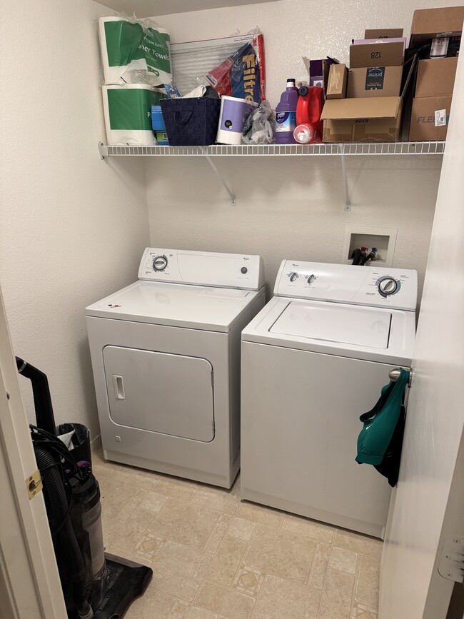 Building Photo - 8250 N Grand Canyon Dr