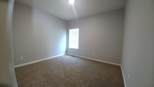 Building Photo - Beautiful home in Mead!