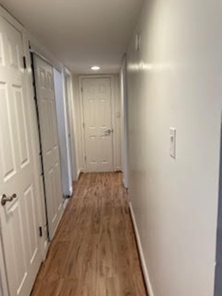 Building Photo - 1019 Woodland Vlg