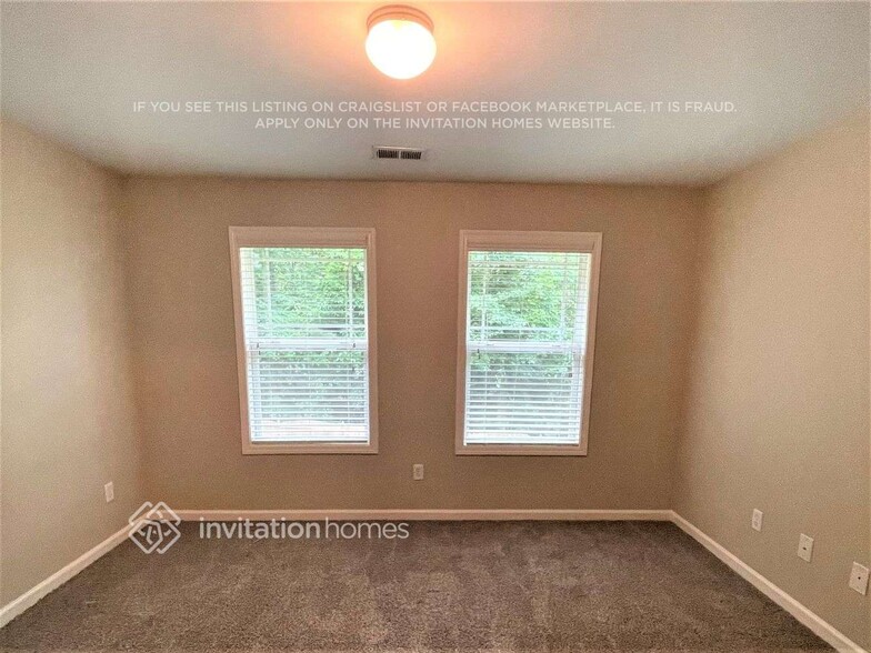 Building Photo - 3613 Malcolm Manor