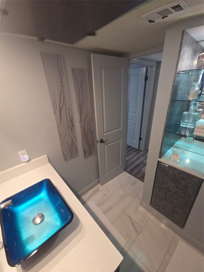 Building Photo - 2250 Bering Dr