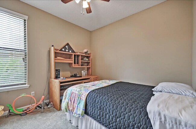 Building Photo - 3 BR/2BA | Newly Renovated Single Family Home | 1-Car Parking | Large Covered Patio| In desirable...