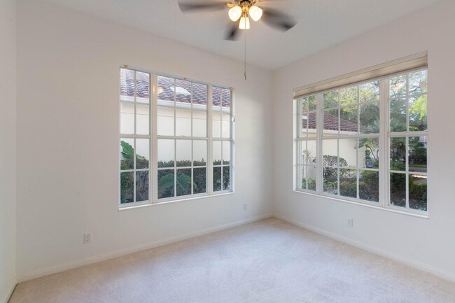 Building Photo - 179 E Tall Oaks Cir