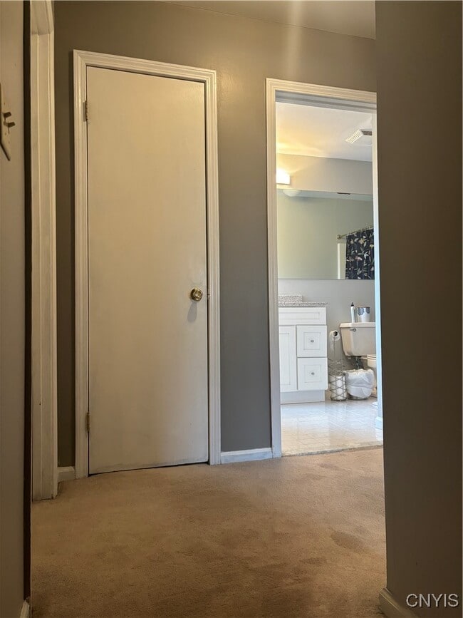 Building Photo - 214 Wildwood