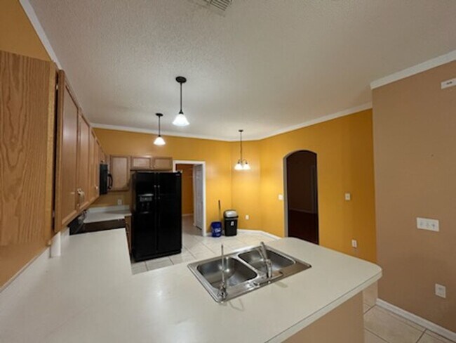 Building Photo - Kissimmee Home