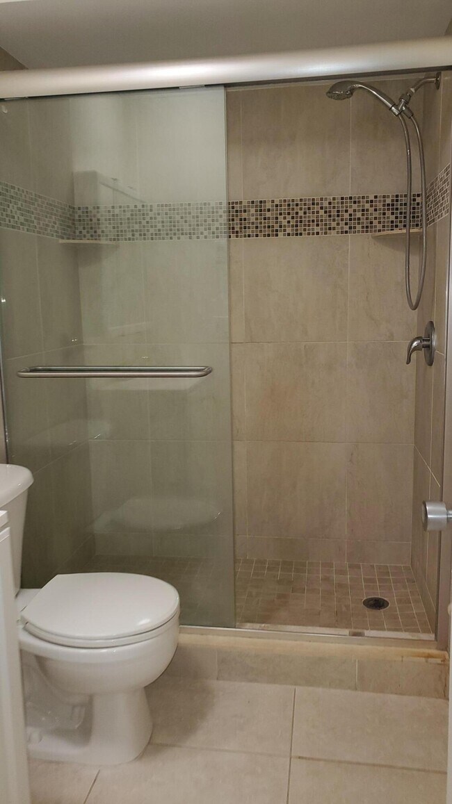 Building Photo - 1727 Jimmy Buffett Mem Hwy