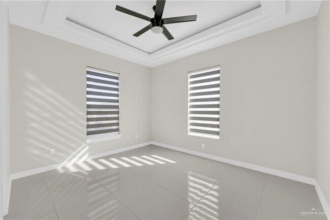 Building Photo - 31 Tierra Escondido