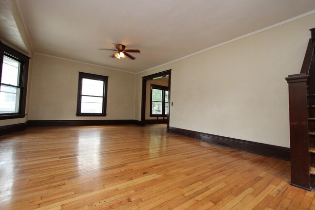 Building Photo - 1430 Sherman St SE