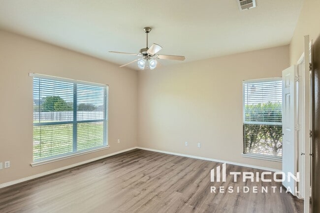 Building Photo - 112 Dublin Cir
