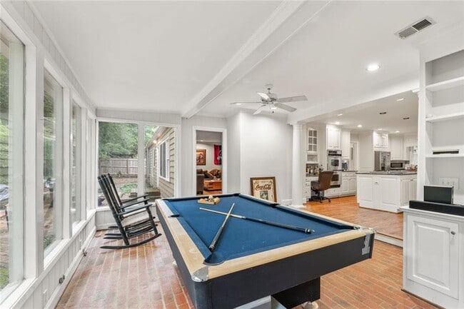 Building Photo - 2986 Mornington Dr NW