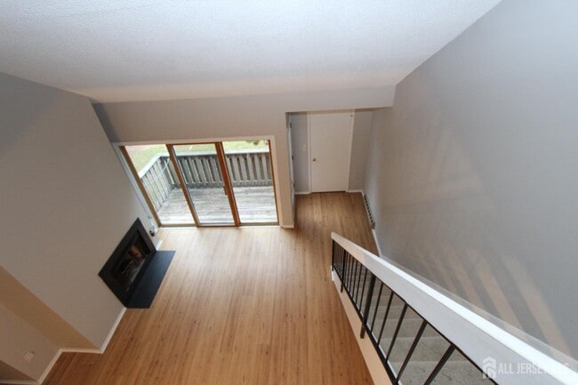 Building Photo - 1204 Aspen Dr