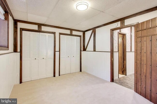 Building Photo - 4001 N Ridgeview Rd