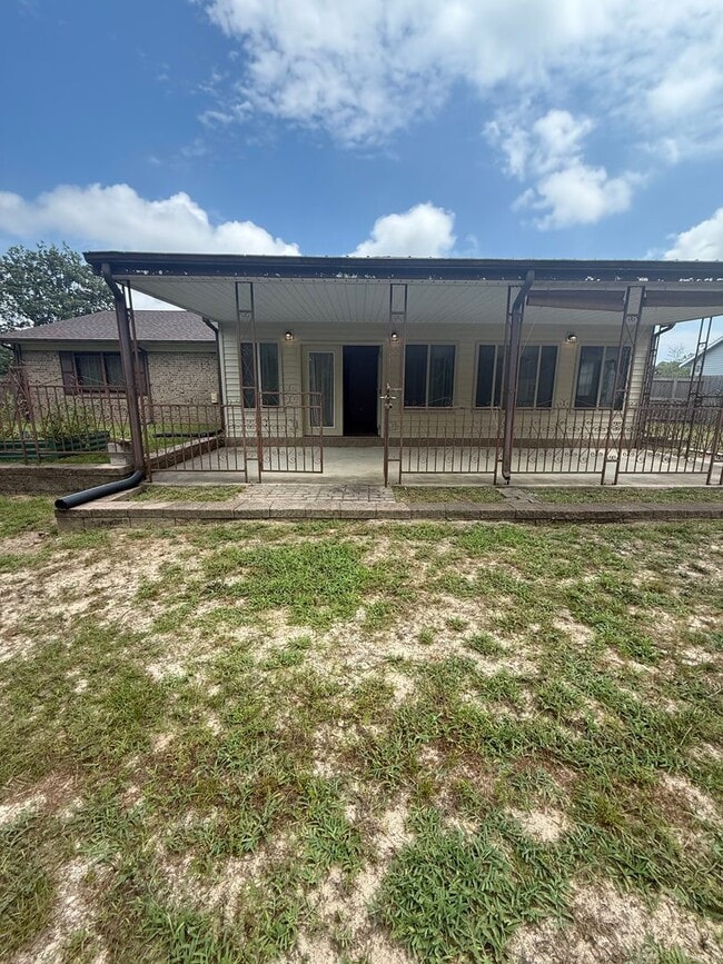 Building Photo - CALL or Text 910-284-4804 TO SCHEDULE