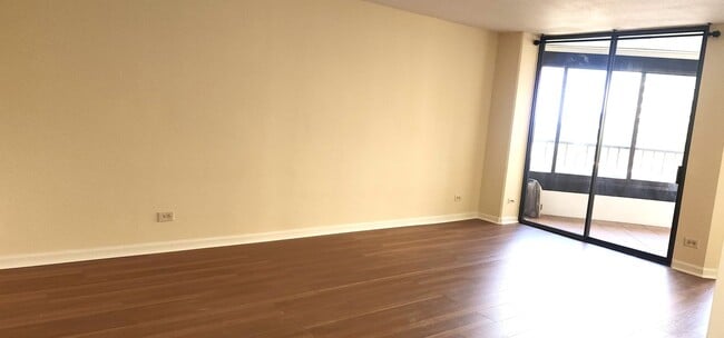 Building Photo - Newly renovated, conveniently located Discovery Bay Gem