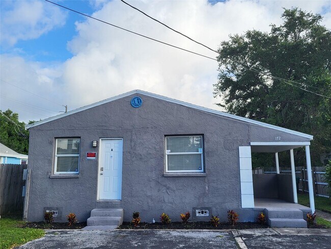 Building Photo - 172 W 15th St