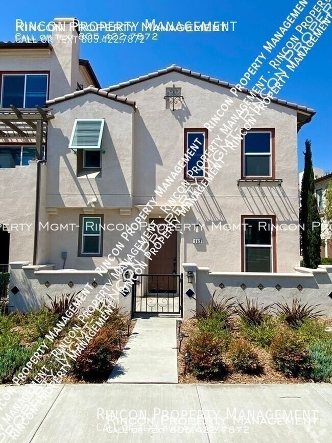 Building Photo - Springville East Townhome *3 Bedrooms/2.5 ...