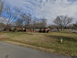 Building Photo - 919 S Baird Ln