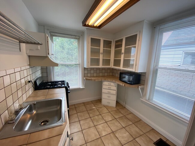 Building Photo - 1441 Worthington St