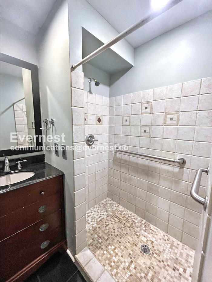 Building Photo - 6712 Magnolia Ct