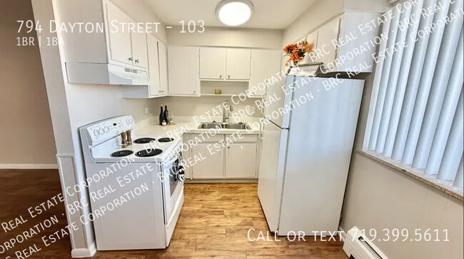 Building Photo - 794 Dayton St