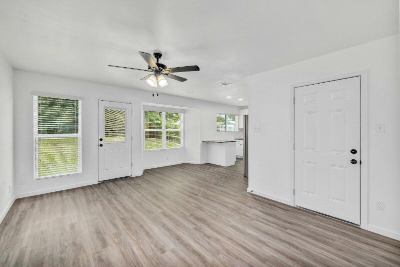 Building Photo - 6506 King George Dr